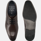 Men's Bugatti derby brown leather shoes with a pointed toe and plain toe featuring a moulded heel , a pvc outsole , and laces fastening.