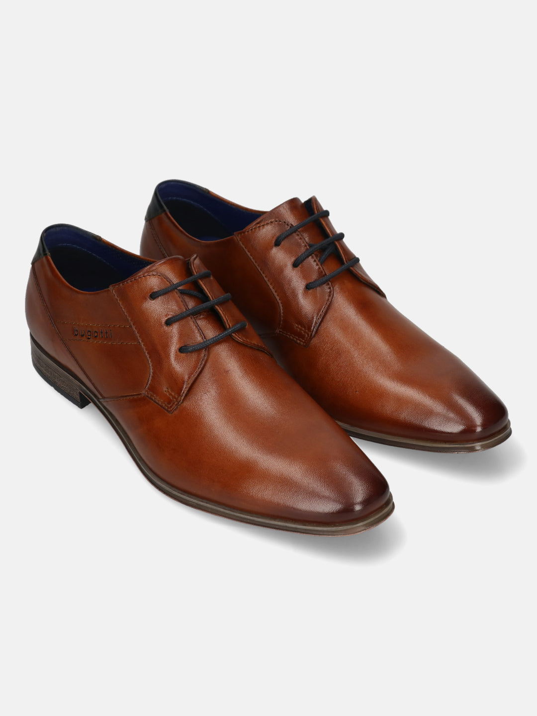 Men's Bugatti derby cognac leather shoes with a pointed toe and plain toe featuring a moulded heel , a pvc outsole , and laces fastening.