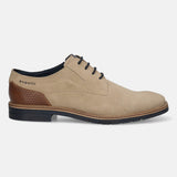 Men's Bugatti derby beige leather shoes with a round toe and plain toe featuring a stacked heel , a tpr outsole , and laces fastening.