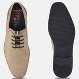 Men's Bugatti derby beige leather shoes with a round toe and plain toe featuring a stacked heel , a tpr outsole , and laces fastening.