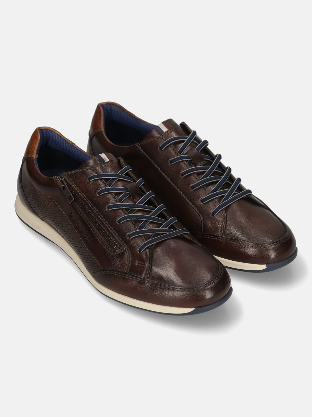 Men's Bugatti leather brown leather shoes with a round toe , a tpr outsole , and laces fastening.