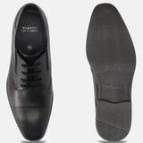 Men's Bugatti derby black leather shoes with a pointed toe and plain toe featuring a moulded heel , a tpr outsole , and laces fastening.