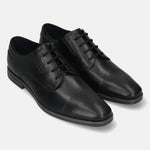 Men's Bugatti derby black leather shoes with a pointed toe and plain toe featuring a moulded heel , a tpr outsole , and laces fastening.