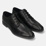 Men's Bugatti derby black leather shoes with a pointed toe and plain toe featuring a moulded heel , a tpr outsole , and laces fastening.