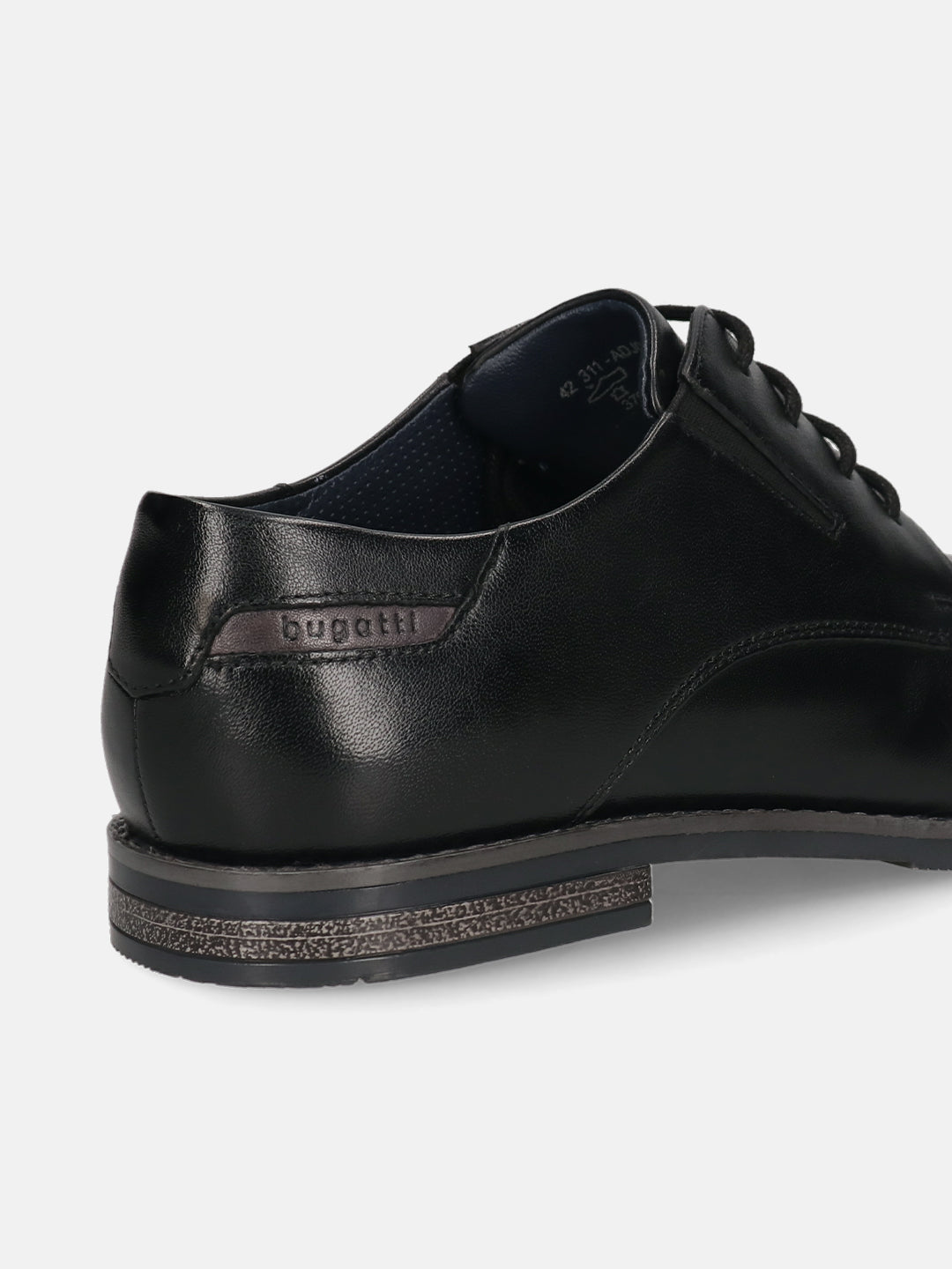 Men's Bugatti derby black leather shoes with a pointed toe and plain toe featuring a moulded heel , a tpr outsole , and laces fastening.