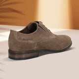 Men's Bugatti derby beige leather shoes with a pointed toe and plain toe featuring a moulded heel , a tpr outsole , and laces fastening.