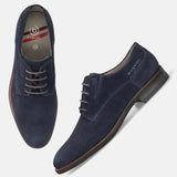Men's Bugatti derby blue leather shoes with a pointed toe and plain toe featuring a moulded heel , a tpr outsole , and laces fastening.