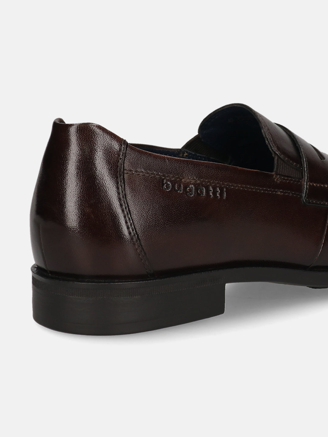 Men's Bugatti penny loafer brown leather shoes with a pointed toe and apron toe featuring a moulded heel , a tpr outsole.