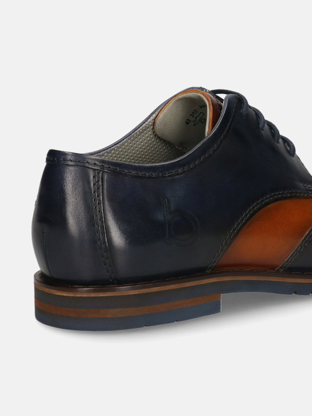 Men's Bugatti derby blue leather shoes with a round toe and wing tip featuring a stacked heel , a eva outsole , and laces fastening.