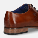 Men's Bugatti derby cognac leather shoes with a pointed toe and cap toe featuring a moulded heel , a tpr outsole , and laces fastening.