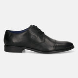 Men's Bugatti derby black leather shoes with a pointed toe and cap toe featuring a moulded heel , a tpr outsole , and laces fastening.