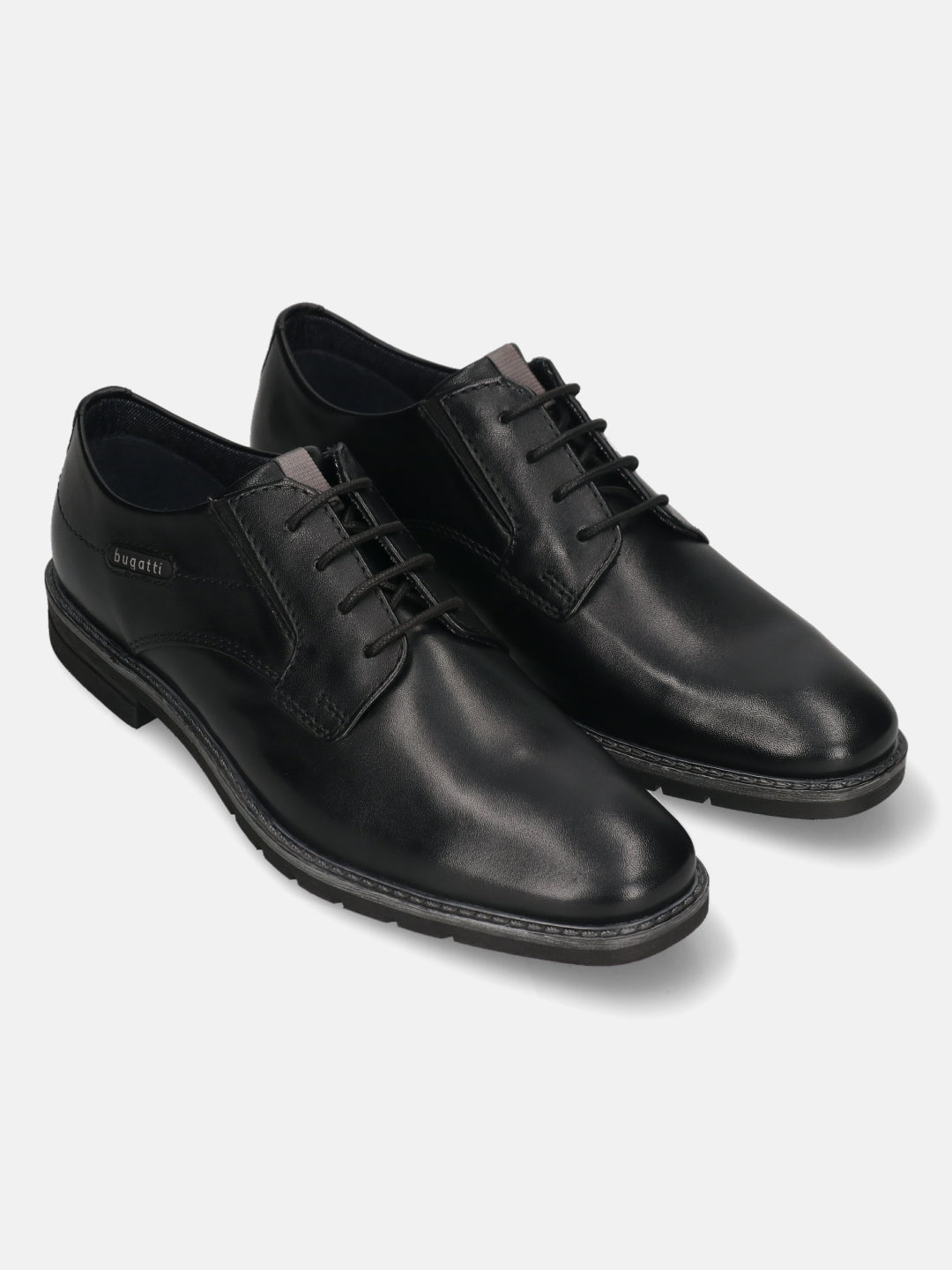 Men's Bugatti derby black leather shoes with a round toe and plain toe featuring a stacked heel , a tpr outsole , and laces fastening.