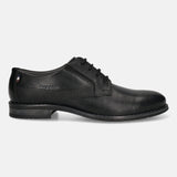 Men's Bugatti derby black leather shoes with a round toe and plain toe featuring a moulded heel , a tpr outsole , and laces fastening.
