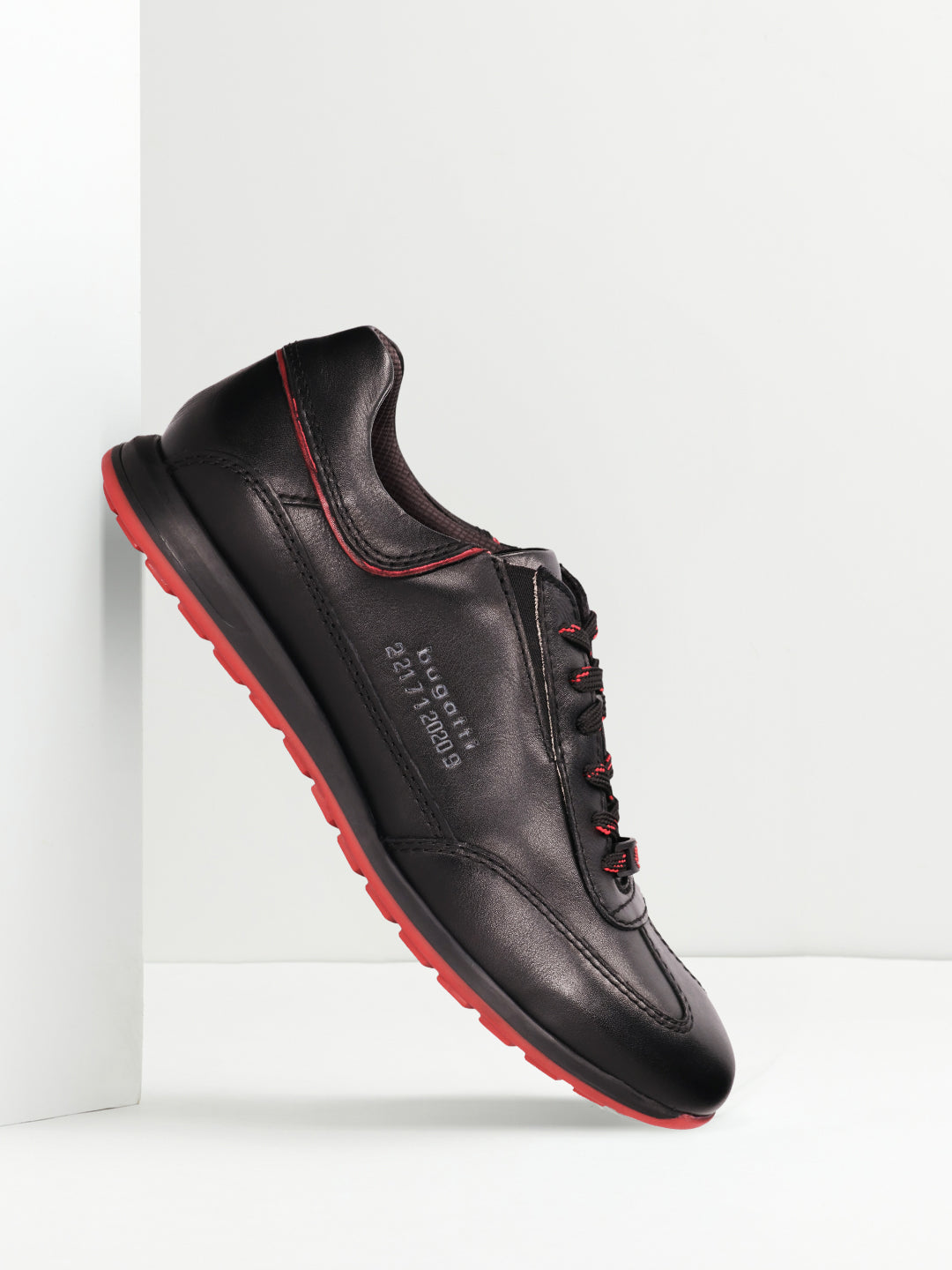 bugatti Thorello Black Premium Leather Comfort Mid Top Sneakers