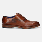 A cognac Men's bugatti Oxford featuring a almond toe medallion toe, stacked heel. Made from premium genuine leather with a durable leather outsole, this laces design offers both style and comfort.