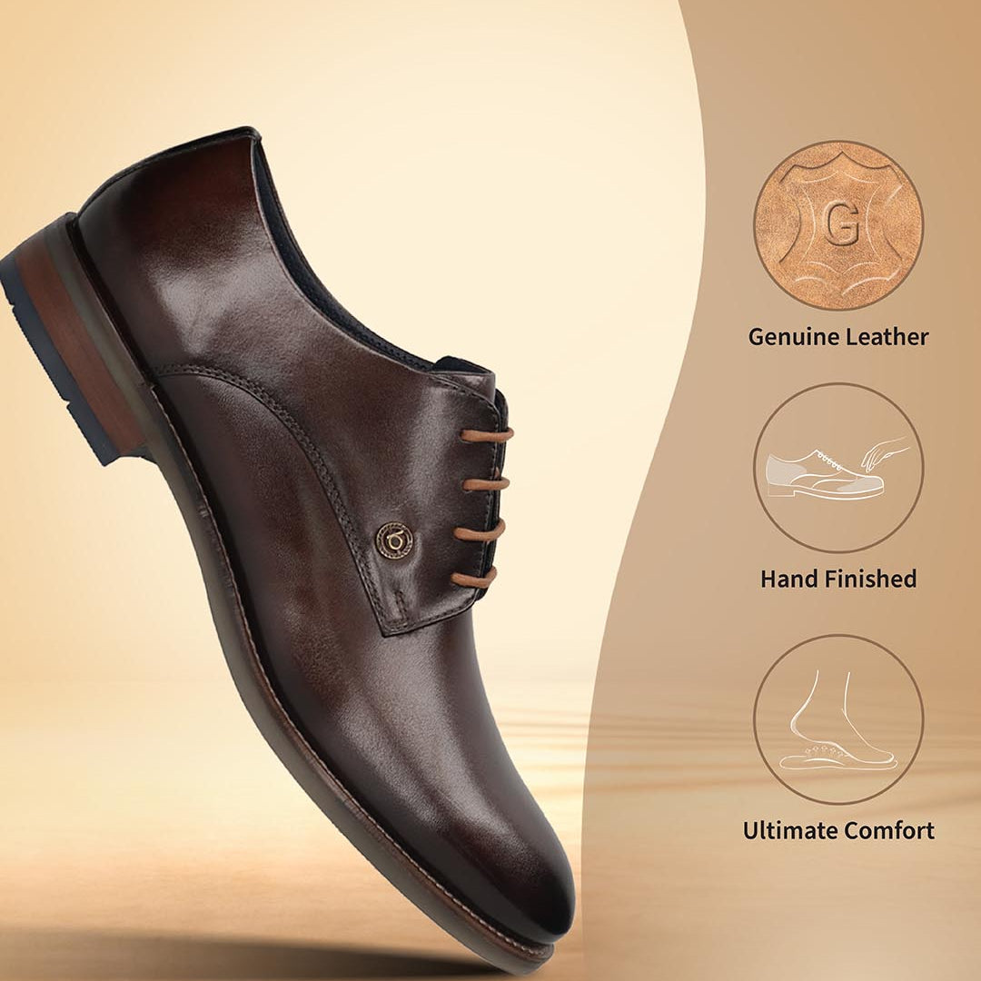 Men's Bugatti derby brown leather shoes with a round toe and plain toe featuring a moulded heel , a tpr outsole , and laces fastening.