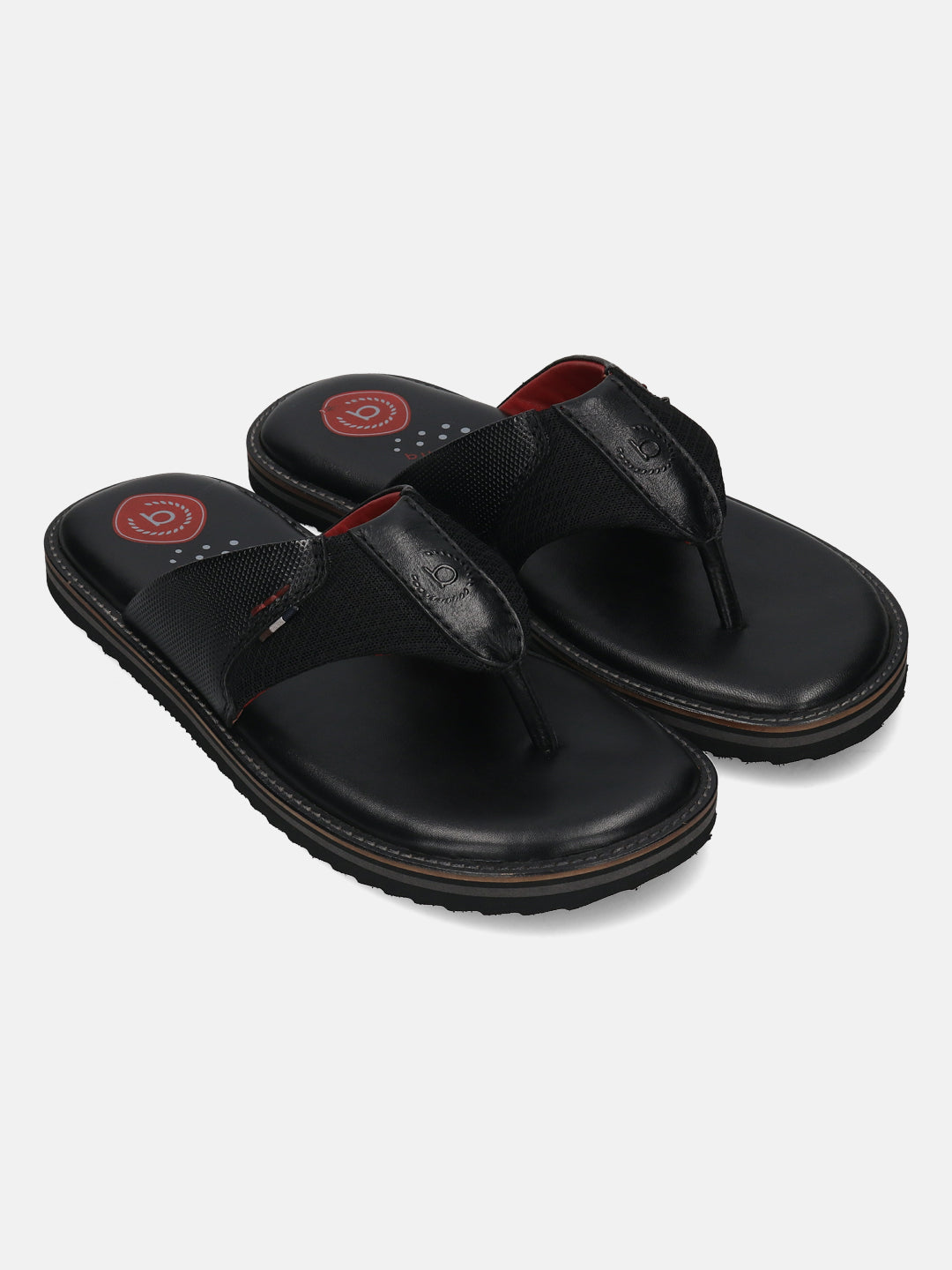 Men's Bugatti thong black leather / textile shoes with a round toe , a eva outsole.