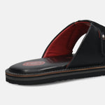 Men's Bugatti thong black leather / textile shoes with a round toe , a eva outsole.