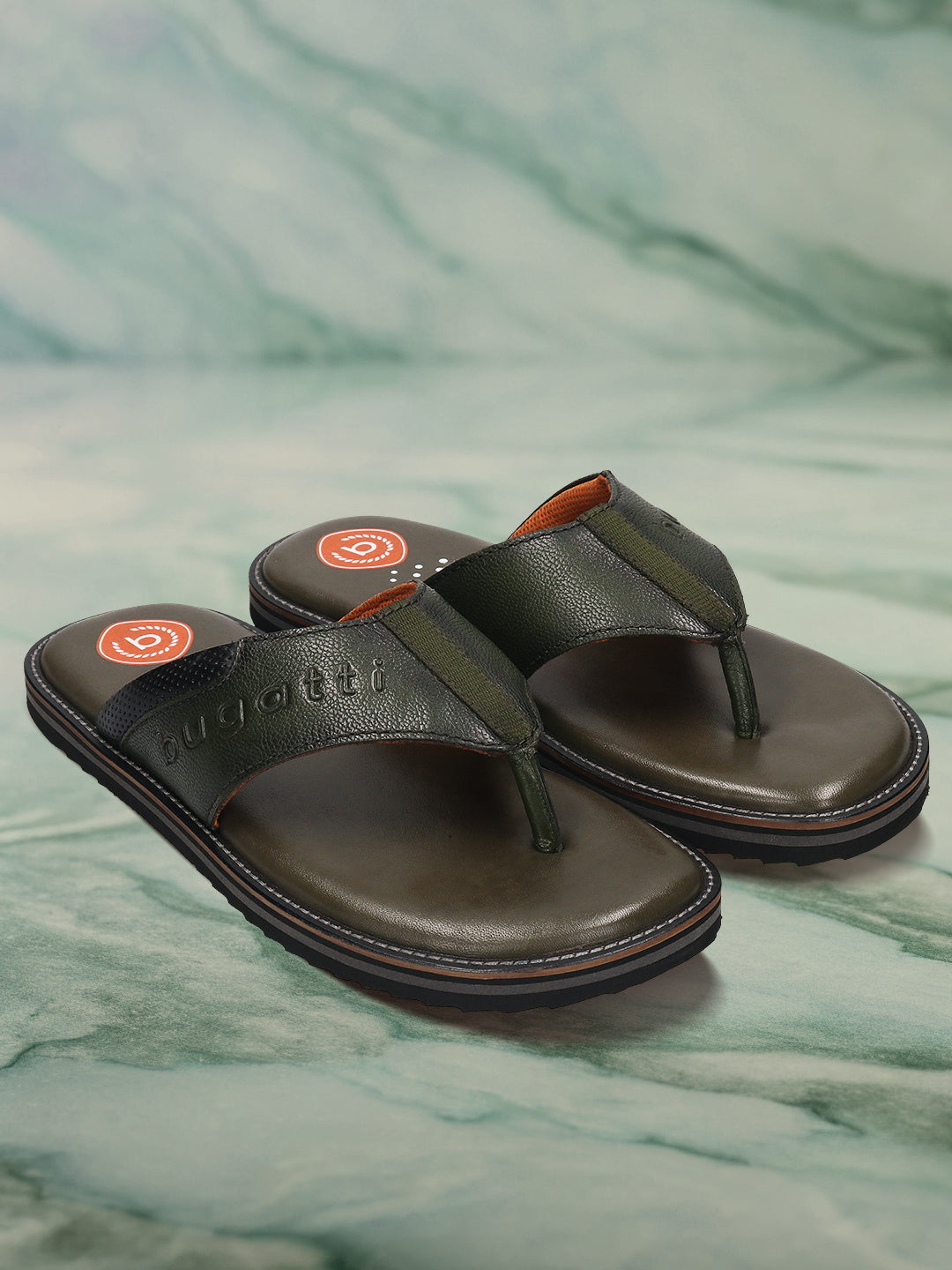 Men's Bugatti thong green leather shoes with a round toe , a eva outsole.