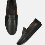 Men's Bugatti drivers green leather shoes with a round toe and apron toe , a tpr outsole.