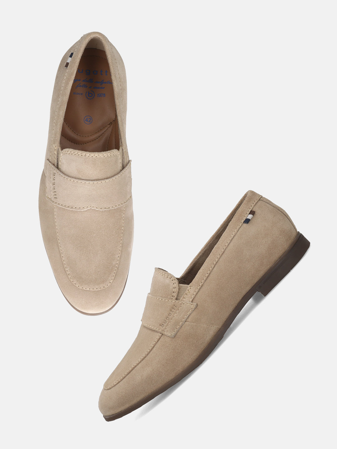 Men's Bugatti penny loafer beige leather shoes with a pointed toe and apron toe featuring a stacked heel , a tpr outsole.