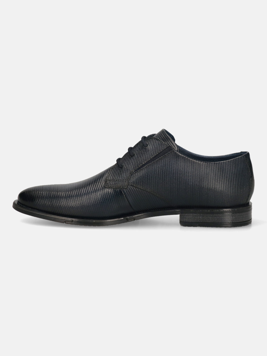 Men's Bugatti derby blue leather shoes with a round toe and plain toe featuring a moulded heel , a tpr outsole , and laces fastening.