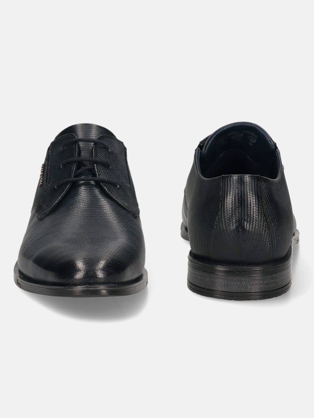 Men's Bugatti derby blue leather shoes with a round toe and plain toe featuring a moulded heel , a tpr outsole , and laces fastening.