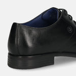 Men's Bugatti derby black leather shoes with a pointed toe and cap toe featuring a moulded heel , a tpr outsole , and laces fastening.