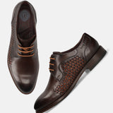 Men's Bugatti derby brown leather shoes with a round toe and plain toe featuring a stacked heel , a leather outsole , and laces fastening.