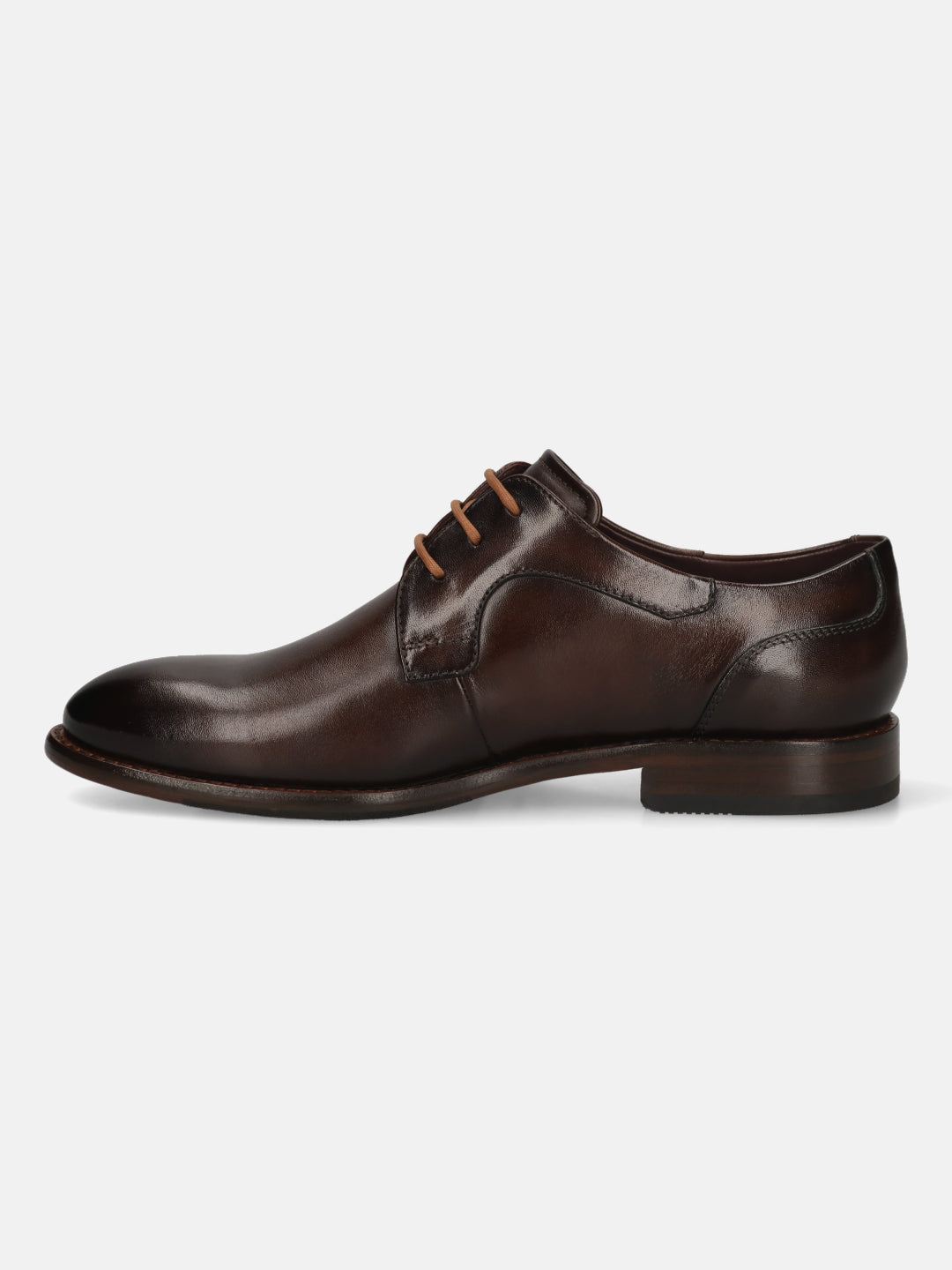Men's Bugatti derby brown leather shoes with a round toe and plain toe featuring a stacked heel , a leather outsole , and laces fastening.