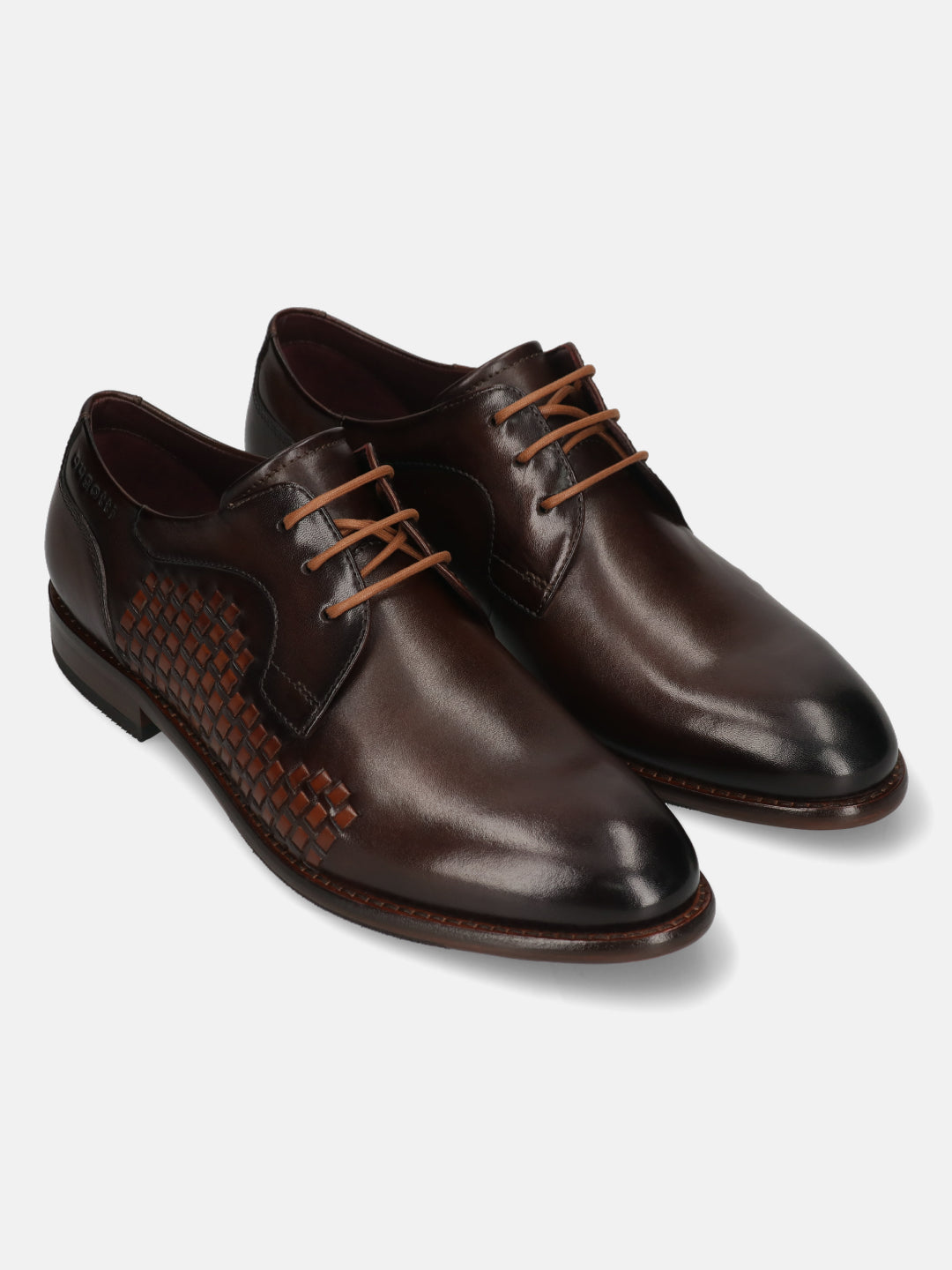 Men's Bugatti derby brown leather shoes with a round toe and plain toe featuring a stacked heel , a leather outsole , and laces fastening.