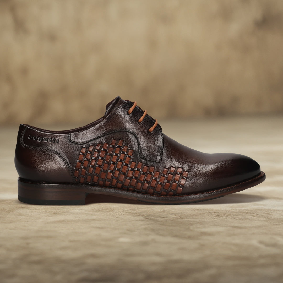 Men's Bugatti derby brown leather shoes with a round toe and plain toe featuring a stacked heel , a leather outsole , and laces fastening.