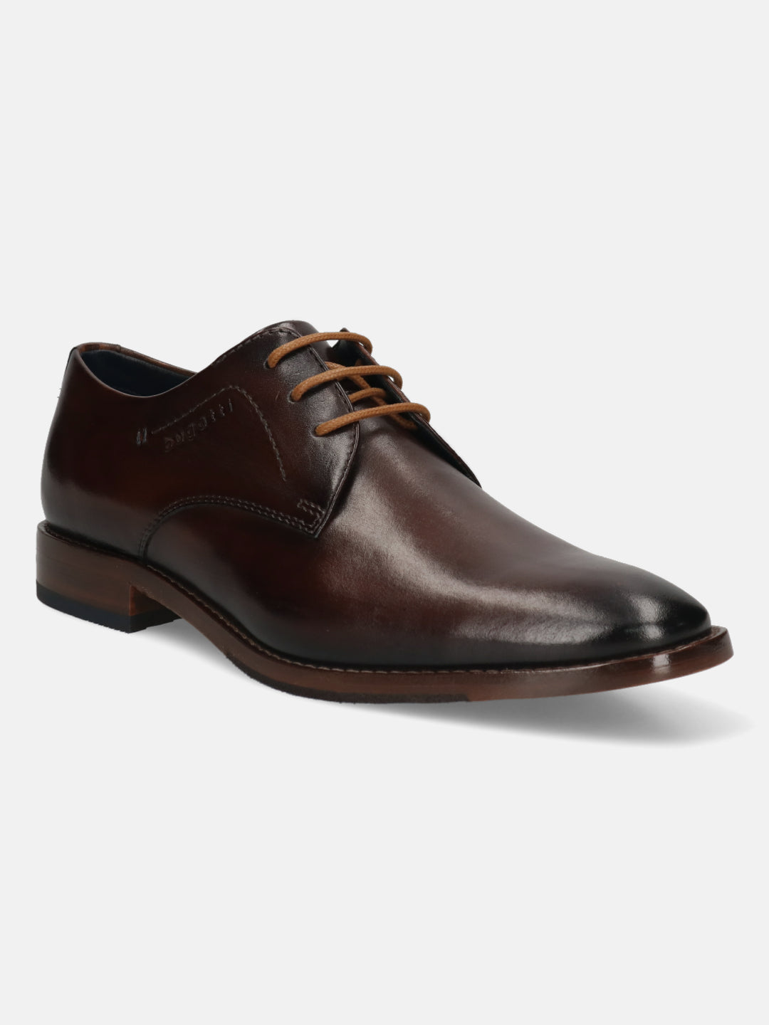 Men's Bugatti derby brown leather shoes with a pointed toe and plain toe featuring a stacked heel , a leather outsole , and laces fastening.