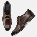 Men's Bugatti derby brown leather shoes with a pointed toe and plain toe featuring a stacked heel , a leather outsole , and laces fastening.