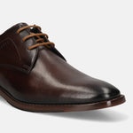 Men's Bugatti derby brown leather shoes with a pointed toe and plain toe featuring a stacked heel , a leather outsole , and laces fastening.