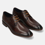 Men's Bugatti derby brown leather shoes with a pointed toe and plain toe featuring a stacked heel , a leather outsole , and laces fastening.