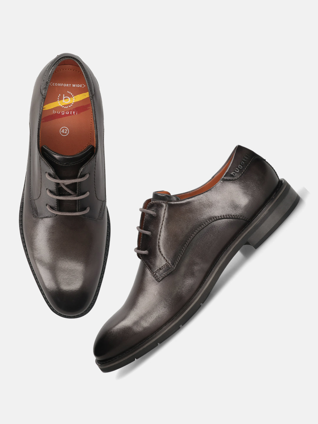 Men's Bugatti derby grey leather shoes with a round toe and plain toe featuring a stacked heel , a tpr outsole , and laces fastening.