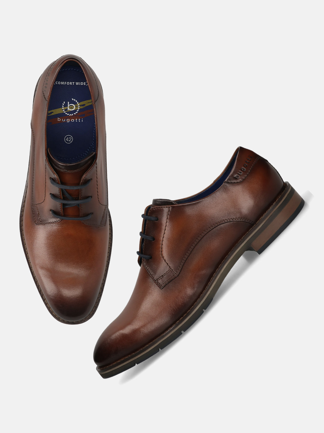 Men's Bugatti derby cognac leather shoes with a round toe and plain toe featuring a stacked heel , a tpr outsole , and laces fastening.