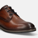 Men's Bugatti derby cognac leather shoes with a round toe and plain toe featuring a stacked heel , a tpr outsole , and laces fastening.