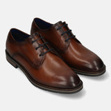 Men's Bugatti derby cognac leather shoes with a round toe and plain toe featuring a stacked heel , a tpr outsole , and laces fastening.