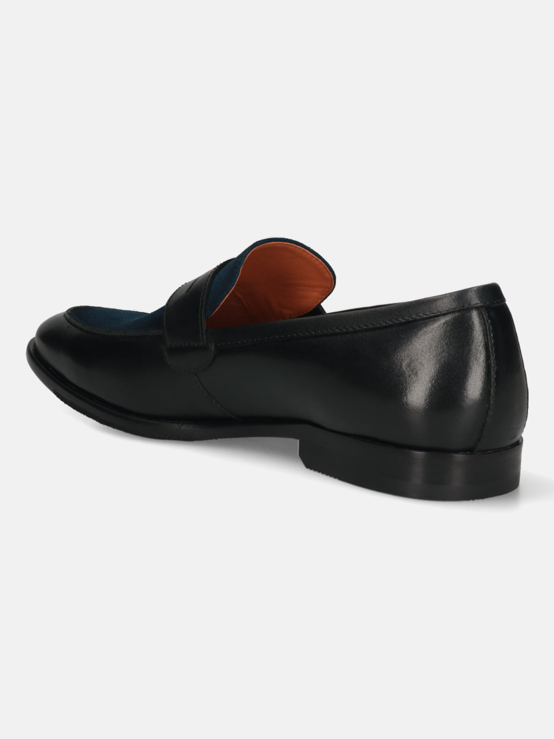 Men's Bugatti penny loafer black leather shoes with a round toe and apron toe featuring a stacked heel , a leather outsole.