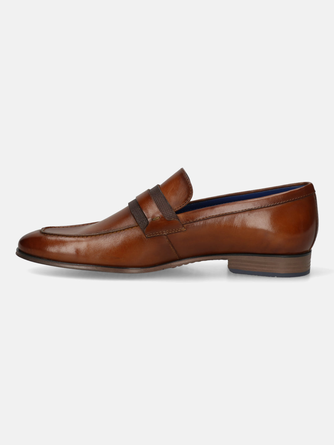 Men's Bugatti penny loafer cognac leather shoes with a round toe and apron toe featuring a moulded heel , a pvc outsole.