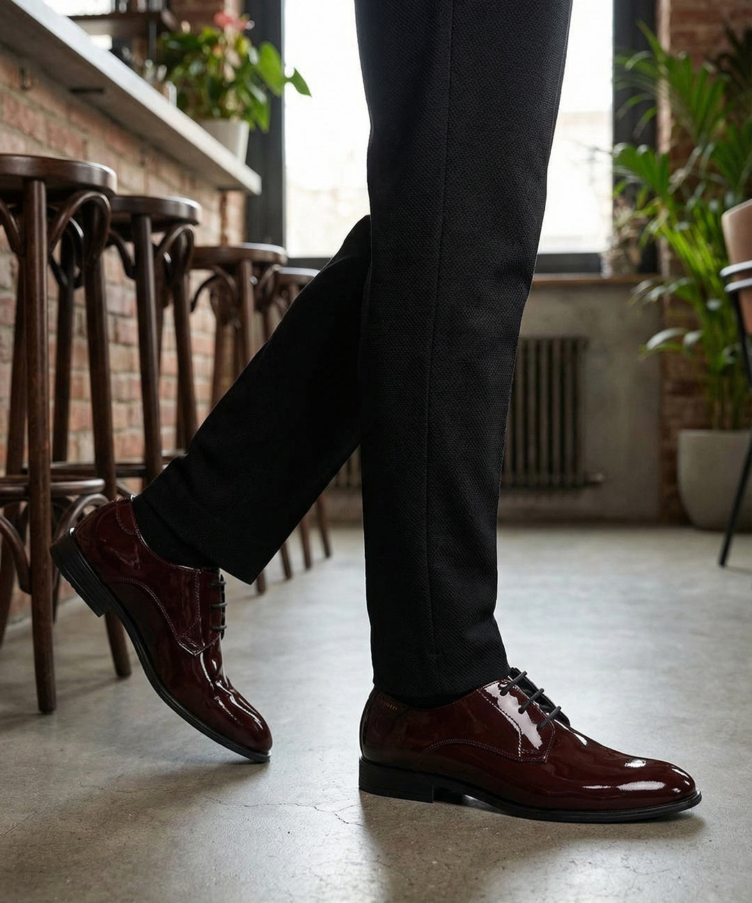 bugatti Lero Comfort Bordo formal shoes in premium, shiny burgundy leather, with black laces.
