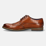 Men's Bugatti derby cognac leather shoes with a round toe and wing tip featuring a stacked heel , a eva outsole , and laces fastening.