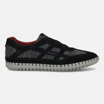 Men's Bugatti stitched black leather shoes with a round toe , a rubber outsole , and laces fastening.