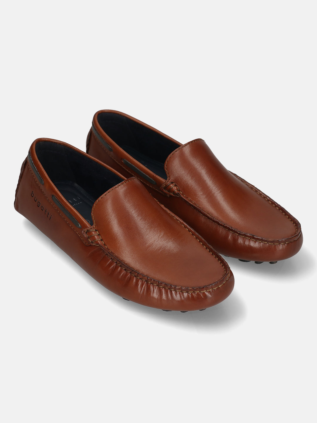 Men's Bugatti drivers cognac leather shoes with a round toe and apron toe , a tpr outsole.