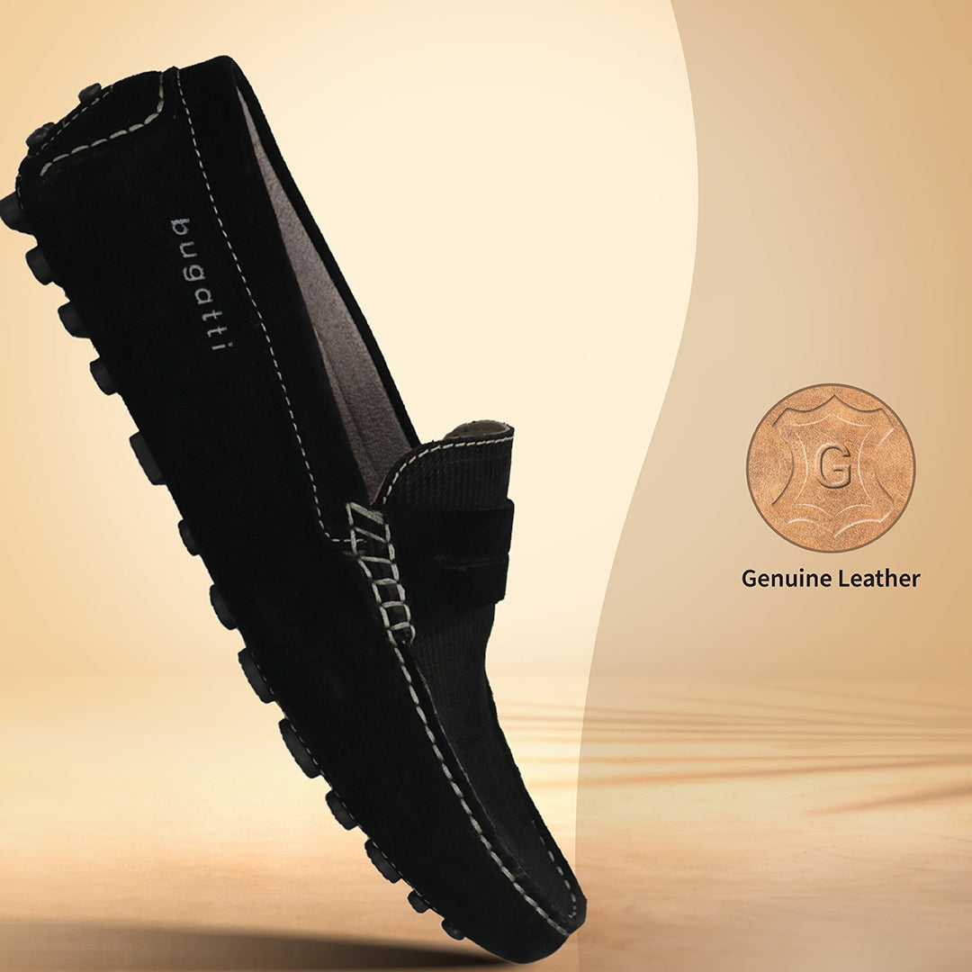 Men's Bugatti drivers black leather shoes with a round toe and apron toe , a tpr outsole.