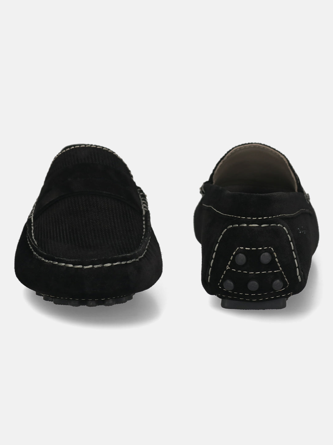 Men's Bugatti drivers black leather shoes with a round toe and apron toe , a tpr outsole.