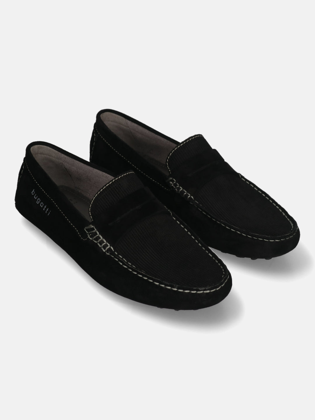 Men's Bugatti drivers black leather shoes with a round toe and apron toe , a tpr outsole.
