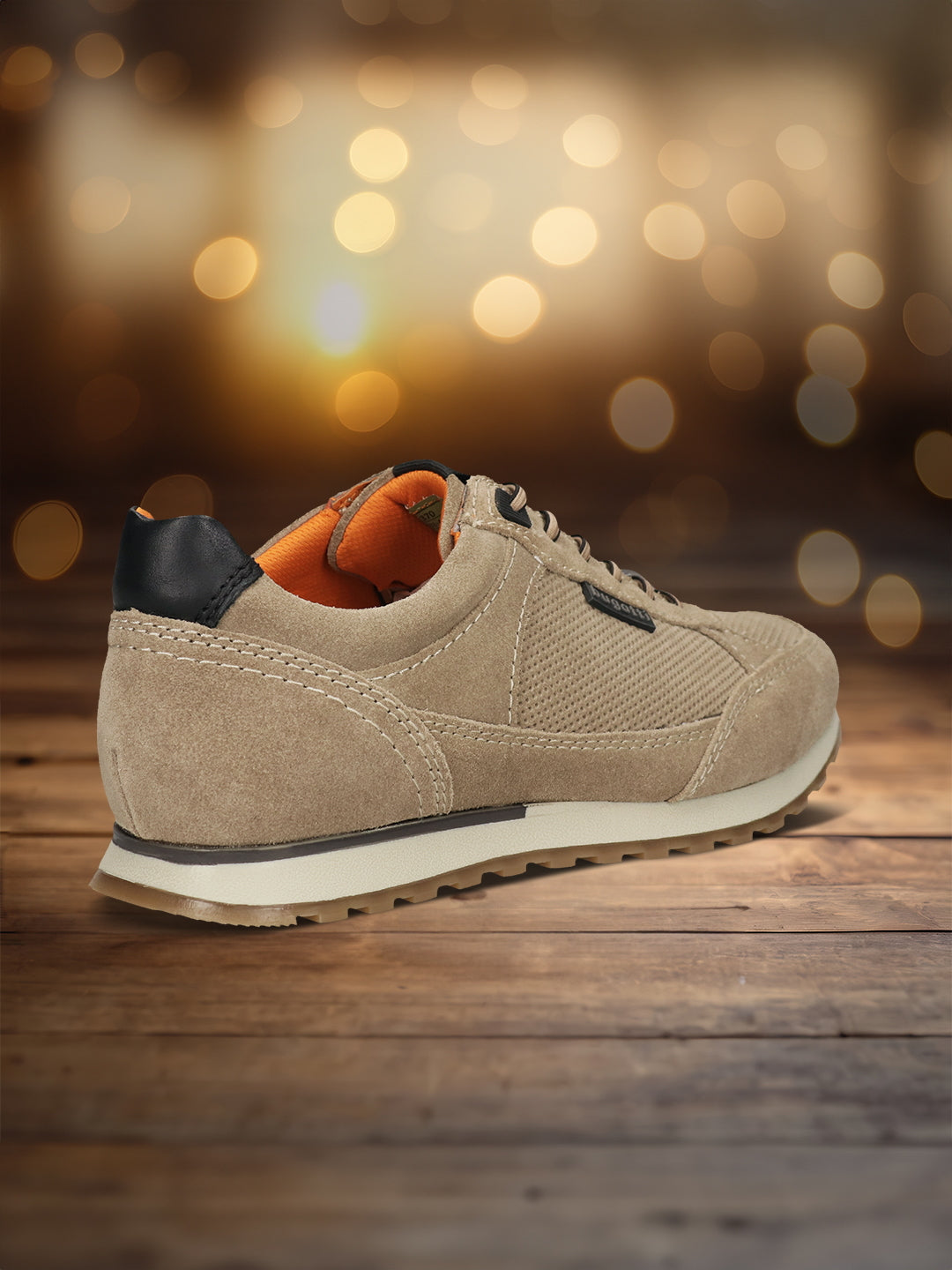 Men's Bugatti leather beige leather shoes with a round toe , a tpr outsole , and laces fastening.